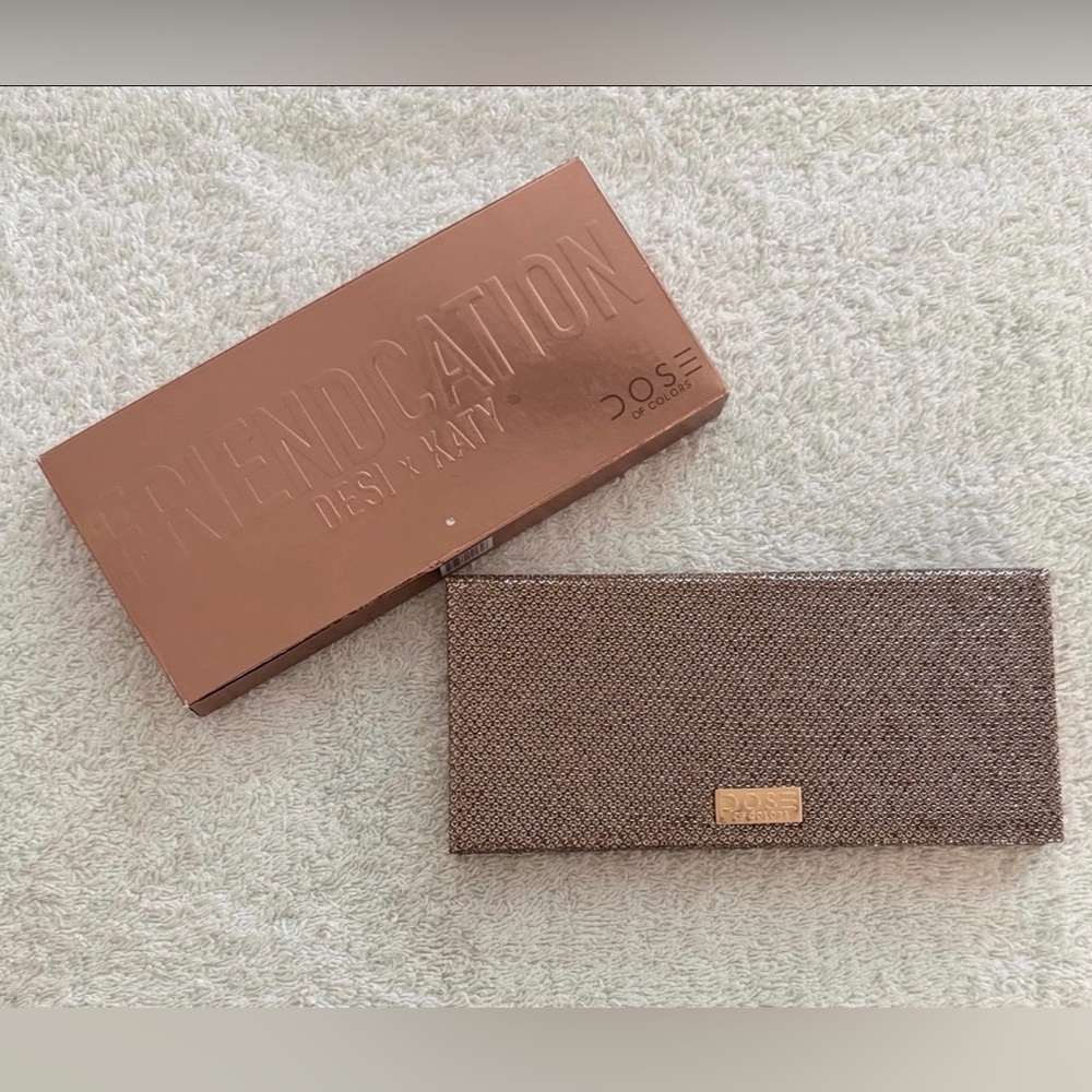 Dose Of Colors Desi X Katie Friendcation Palette BNIB - Picture 2 of 8